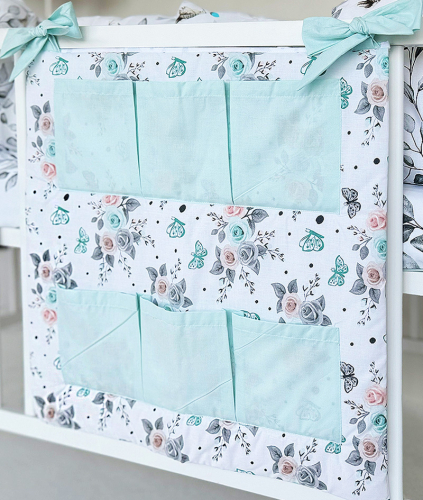 Przybornik na łóżeczko 