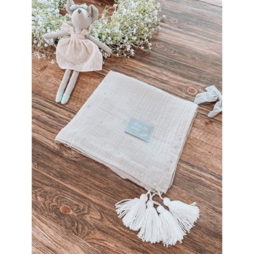 Koc kocyk muślinowy Eco Stars 100x75 (beżowy +biale chwosty)