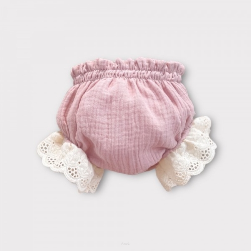 Bloomersy muślinowe z haftowanymi falbanami (pudrowy róż)