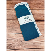 Koc muślinowy kreszowany koronka 100x75 (ciemno niebieski)