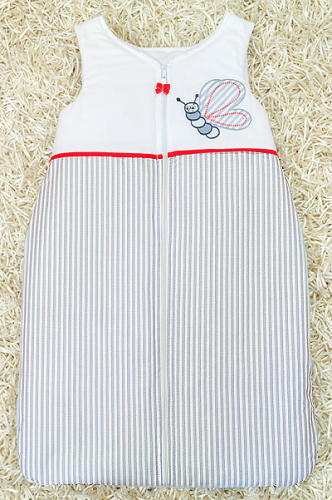 Śpiworek śpiwór z haftem idealny do spania (popielate paski motylek)