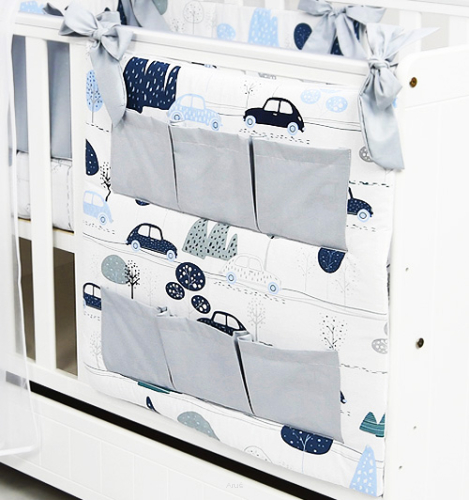 Przybornik na łóżeczko 