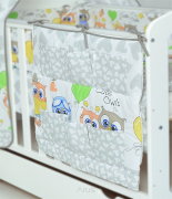 Przybornik na łóżeczko (popielate pilotki)