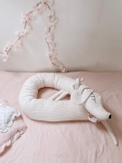 Ochraniacz do łóżeczka, poduszka ozdobna, przytulanka PIESEK (kremowy +dzika róża)