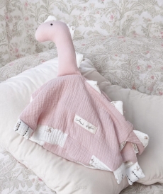 Muślinowa przytulanka Dinuś Pudrowy róz +fragile peony + OPCJA haftu imienia