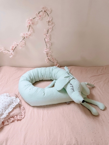 Ochraniacz do łóżeczka, poduszka ozdobna, przytulanka