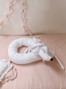 Ochraniacz do łóżeczka, poduszka ozdobna, przytulanka PIESEK (biały +gwiazdki)