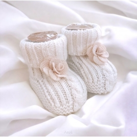 SWETERKOWE SKARPETKI/ BUCIKI O WARKOCZOWYM SPLOCIE ŚMIETANKOWE Z beżowym kwiatuszkiem