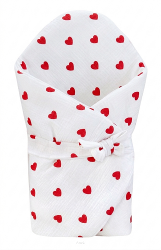 Rożek becik muślinowy, otulacz, kołderka, mata z wypełnieniem 4w1 (czerwone serca)