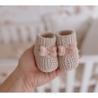 Sweterkowe buciki skarpetki Blossoms (beżowe +pudrowa kokardka) - 2