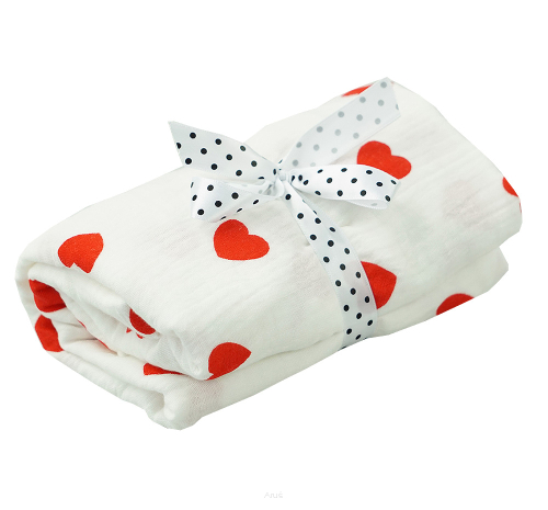 Prześcieradło muślinowe z gumką do kołyski 90x40 (czerwone serca)