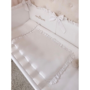 3el. Pościel do łóżeczka z falbanką 120x90 biała z haftem złotym