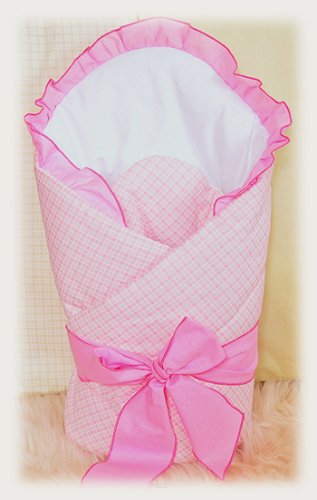Rożek becik niemowlęcy wiązany (rozowa kratka)