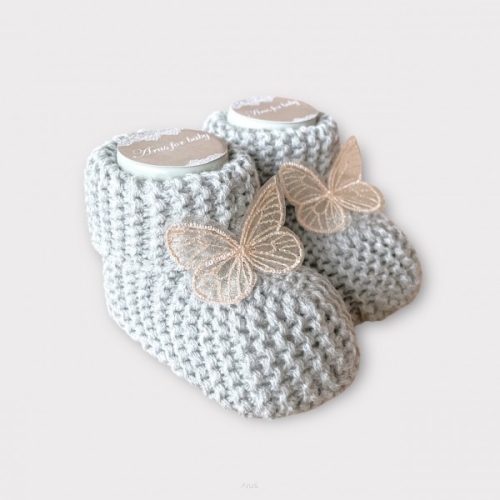 Sweterkowe buciki skarpetki (szare + motylek)