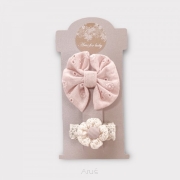 Zestaw spinek do włosów (pudrowa haftowana kokardka +kwiatuszek)