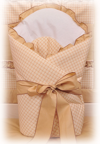 Rożek becik niemowlęcy wiązany (bezowa kratka)