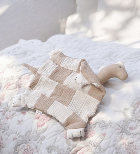 Muślinowa przytulanka Dinuś Toffi + OPCJA haftu imienia