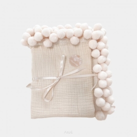 Koc muślinowy 100x75 (waniliowy beż +beżowe pompony)